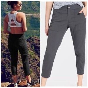Athleta trekkie hiking gray cropped pants